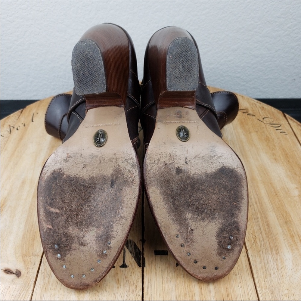 Booties size 10 - Picture 6 of 13